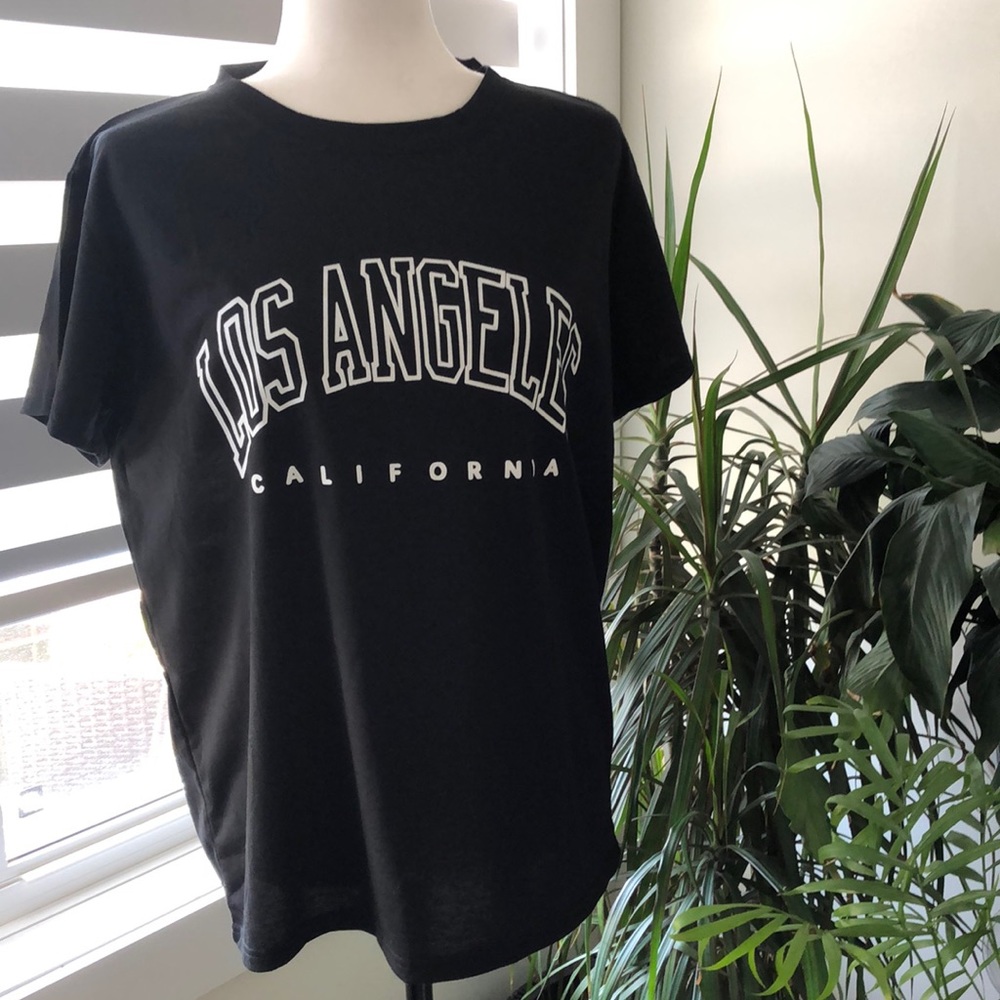 Los Angeles Ladies XL Black & White Tee 95% polyester, 5% elastin Excellent